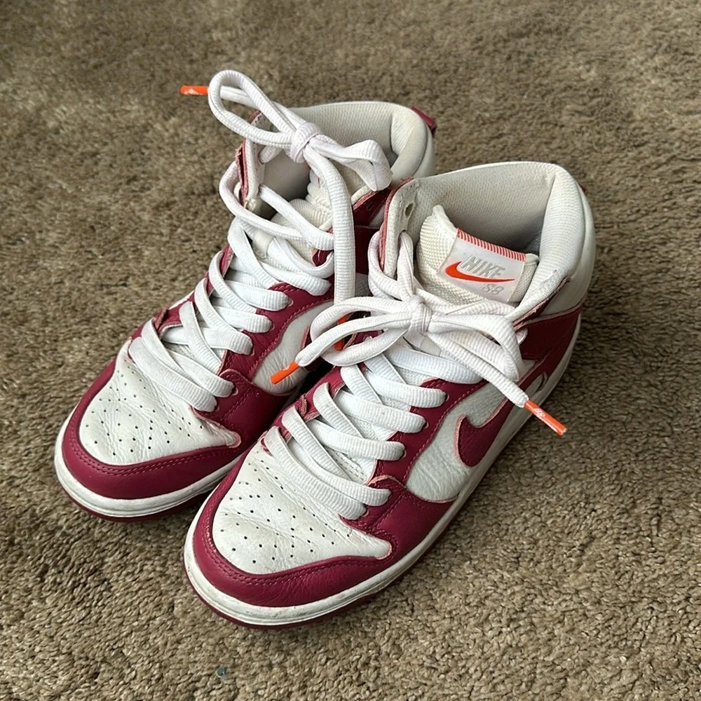 Nike Dunk’s women size 5 - Picture 2 of 6
